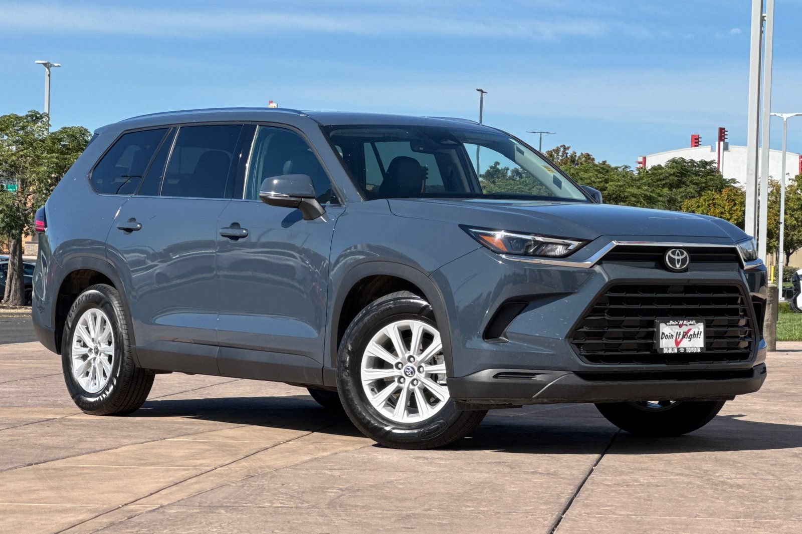 Certified 2025 Toyota Grand Highlander AWD image 2