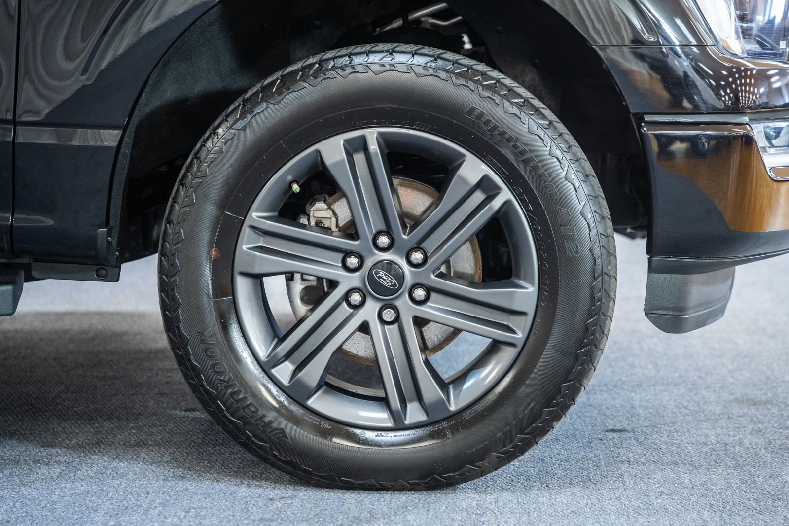 Certified 2023 Ford F150 Lariat w/ Equipment Group 502A High image 23