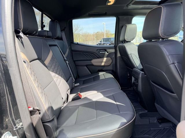 Used 2024 GMC Canyon Denali image 13
