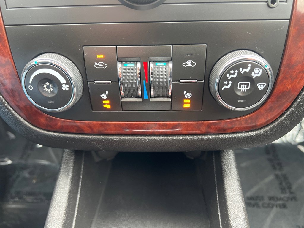 Used 2008 Chevrolet Impala LT image 23