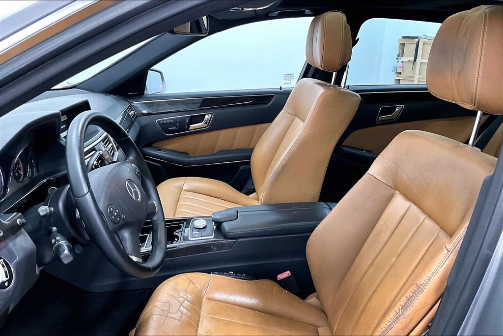 Used 2010 Mercedes-Benz E 350 Sedan image 32