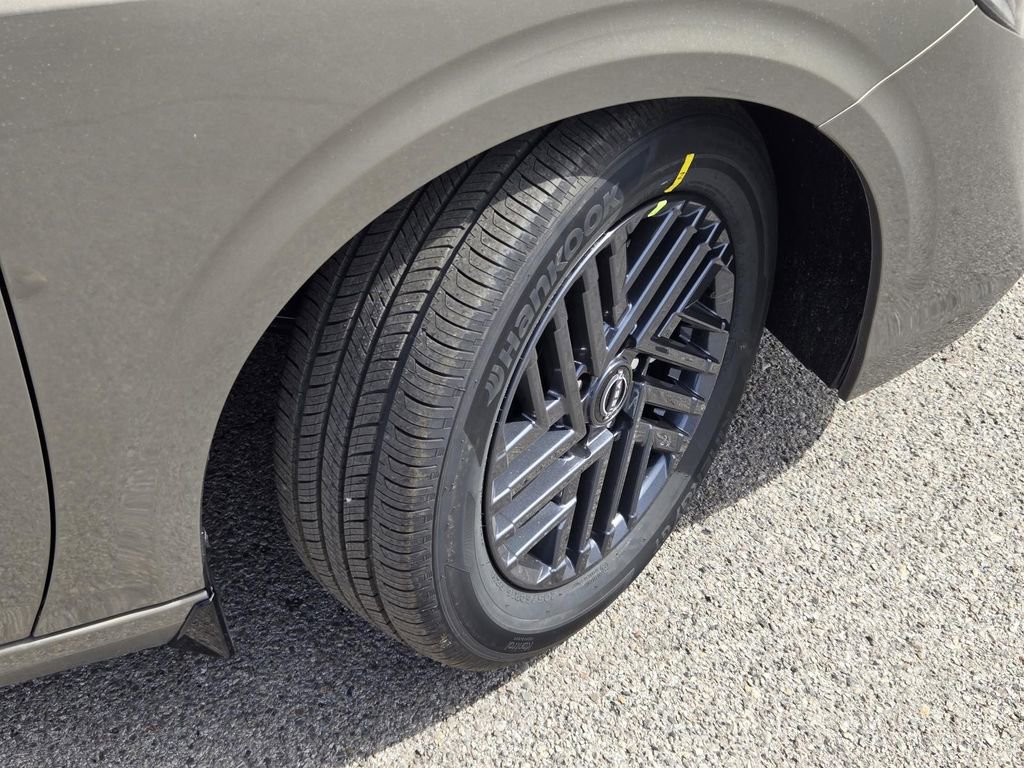 New 2026 Nissan Sentra SV image 6