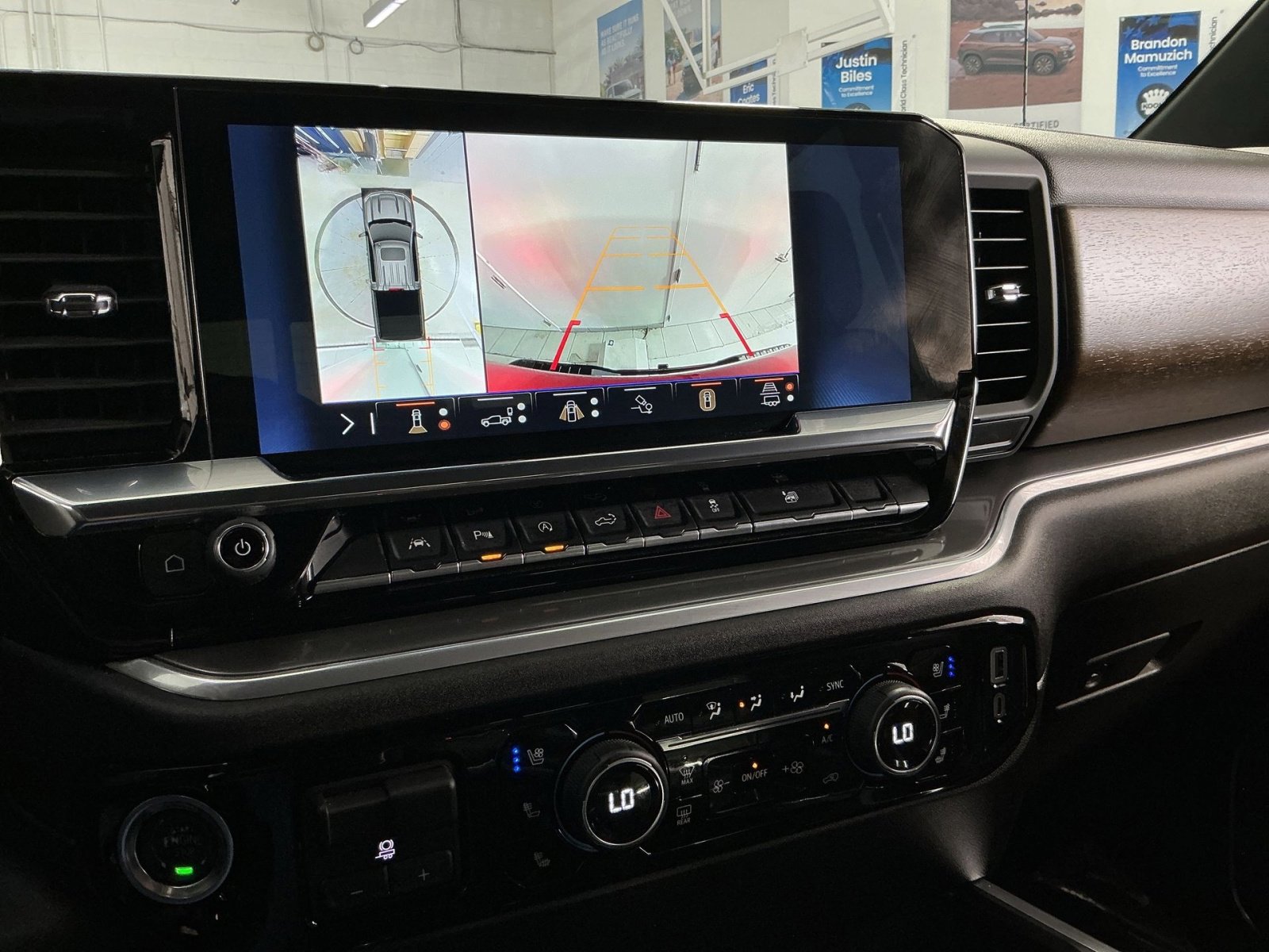 Used 2025 Chevrolet Silverado 1500 High Country image 27