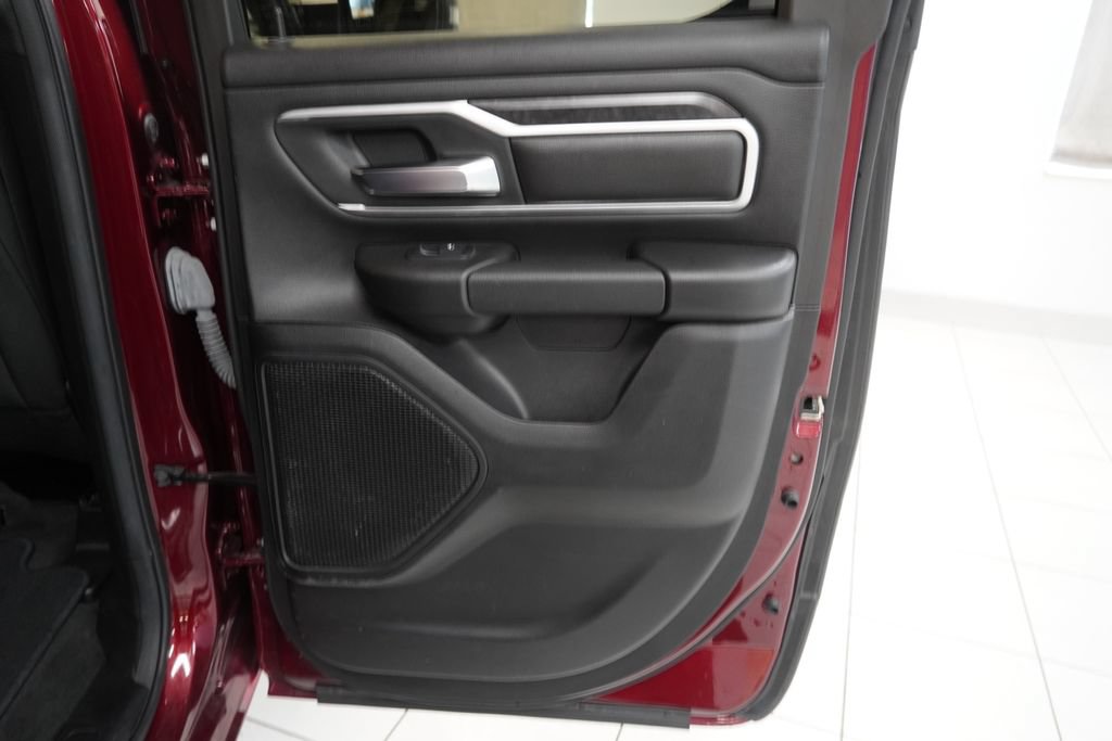 Used 2023 RAM 1500 Big Horn AWD/4WD image 30