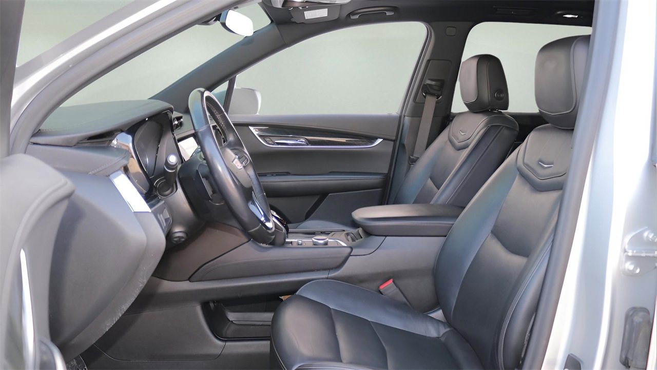 Used 2020 Cadillac XT6 Premium Luxury image 12