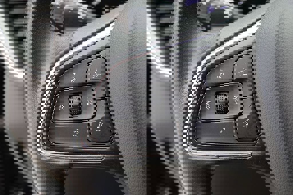 Used 2021 Buick Envision Preferred image 16