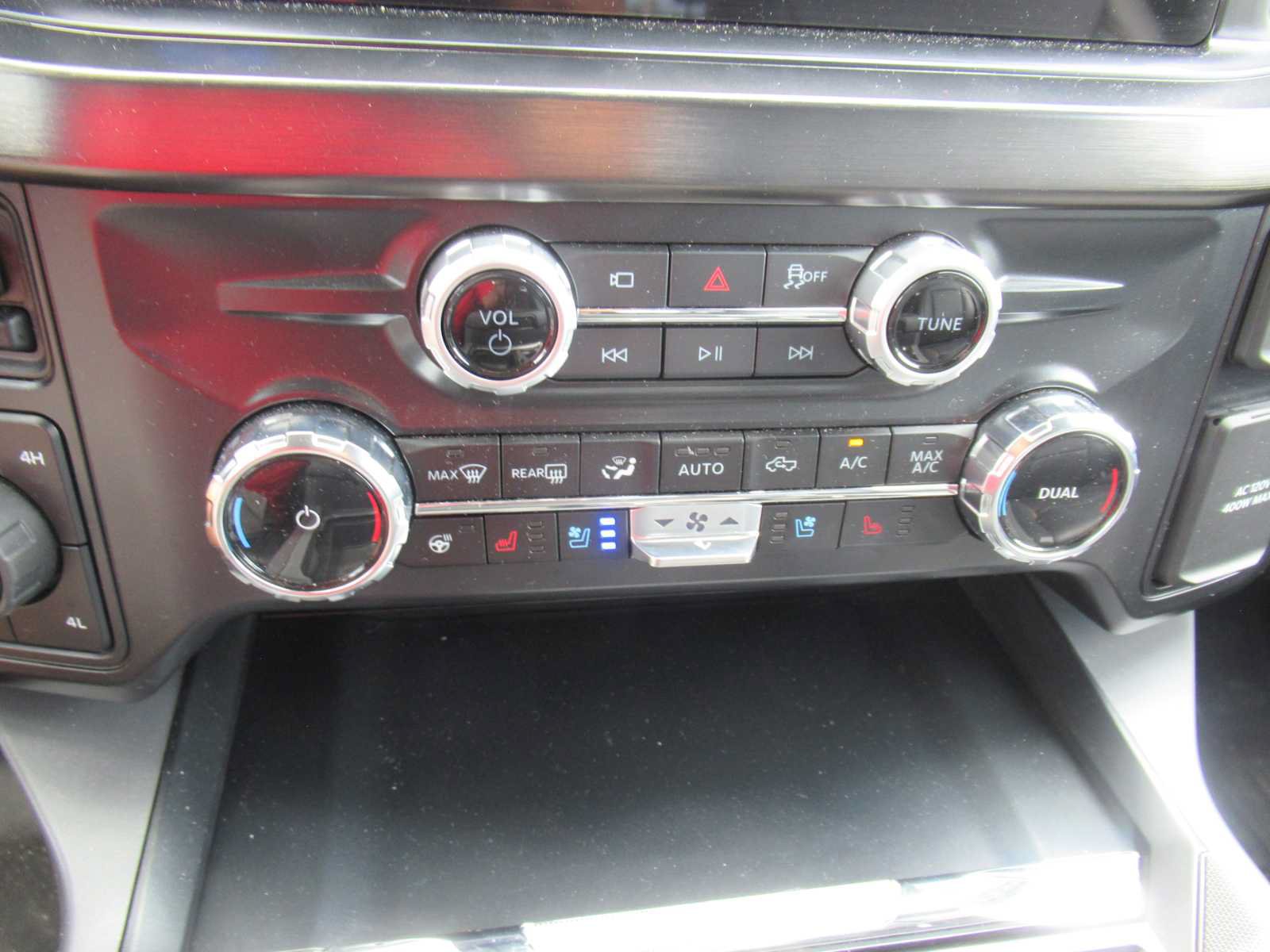 Used 2026 Ford F250 Lariat w/ Tremor Off-Road Package AWD/4WD image 31