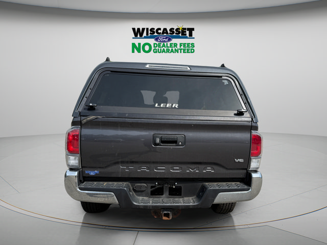 Used 2021 Toyota Tacoma TRD Off-Road AWD/4WD image 24