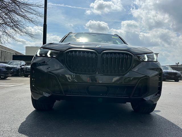New 2026 BMW X5 xDrive40i w/ M Sport Package image 2