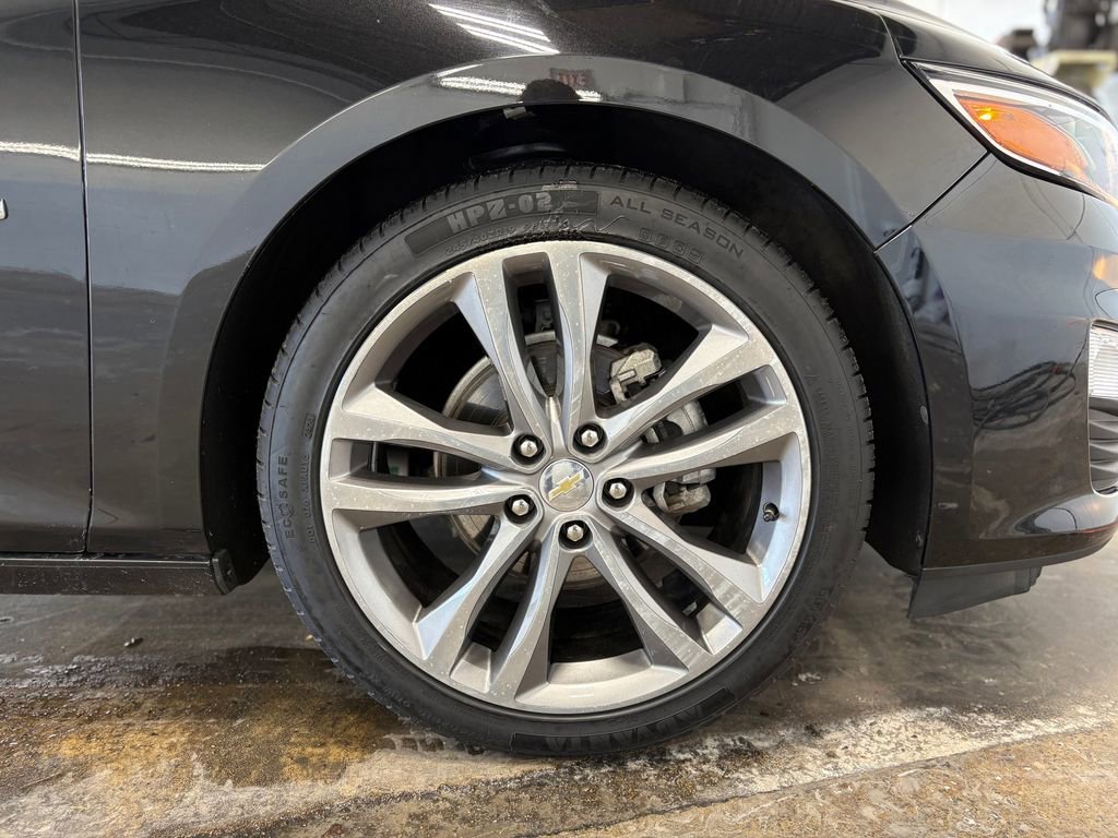 Used 2023 Chevrolet Malibu LT image 31