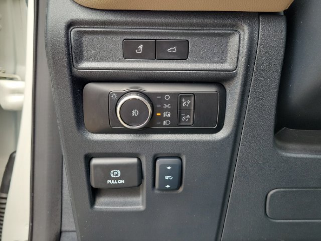Used 2024 Ford Expedition Limited RWD image 21