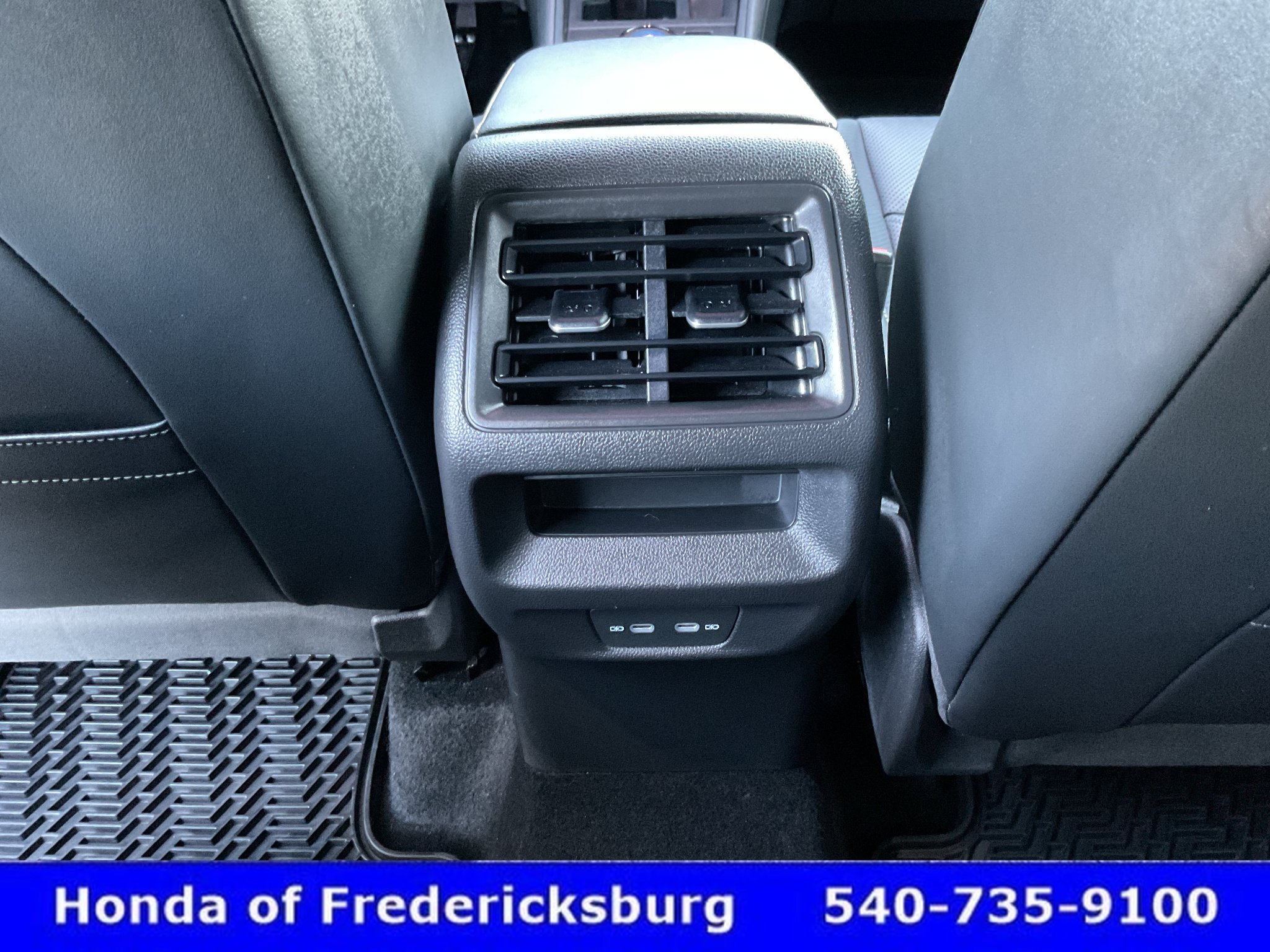 Used 2025 Volkswagen Tiguan SE R-Line AWD/4WD image 42