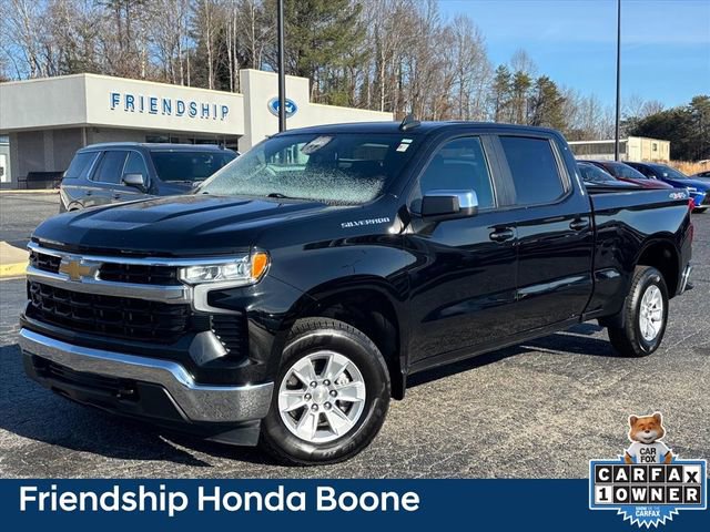 Used 2023 Chevrolet Silverado 1500 LT w/ Protection Package AWD/4WD image 2