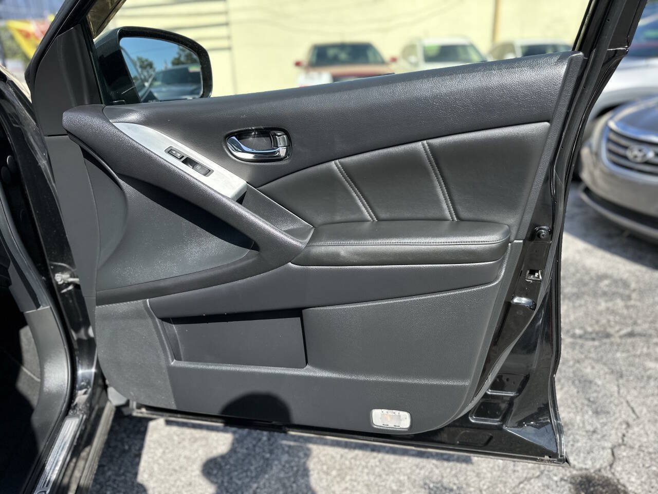 Used 2011 Nissan Murano SL AWD/4WD image 27