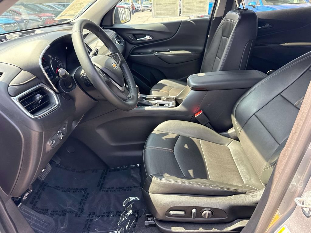 Used 2023 Chevrolet Equinox Premier FWD image 22