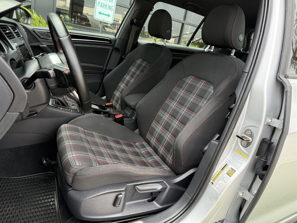 Used 2015 Volkswagen GTI S image 10