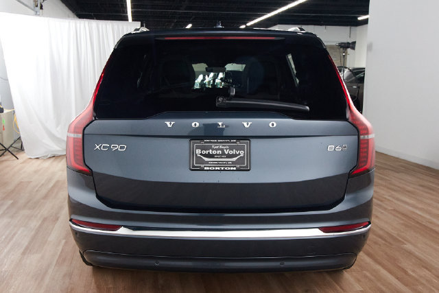 Used 2026 Volvo XC90 B6 Plus AWD/4WD image 4