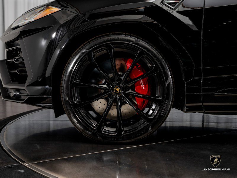 Used 2022 Lamborghini Urus image 7