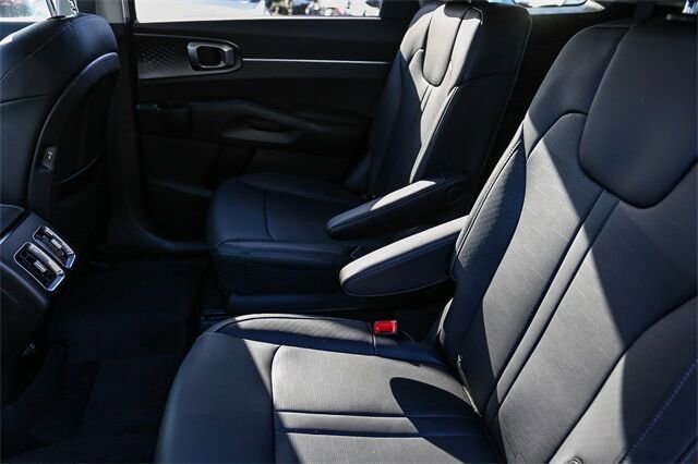 New 2025 Kia Sorento EX w/ EX Panoramic Sunroof Package image 16