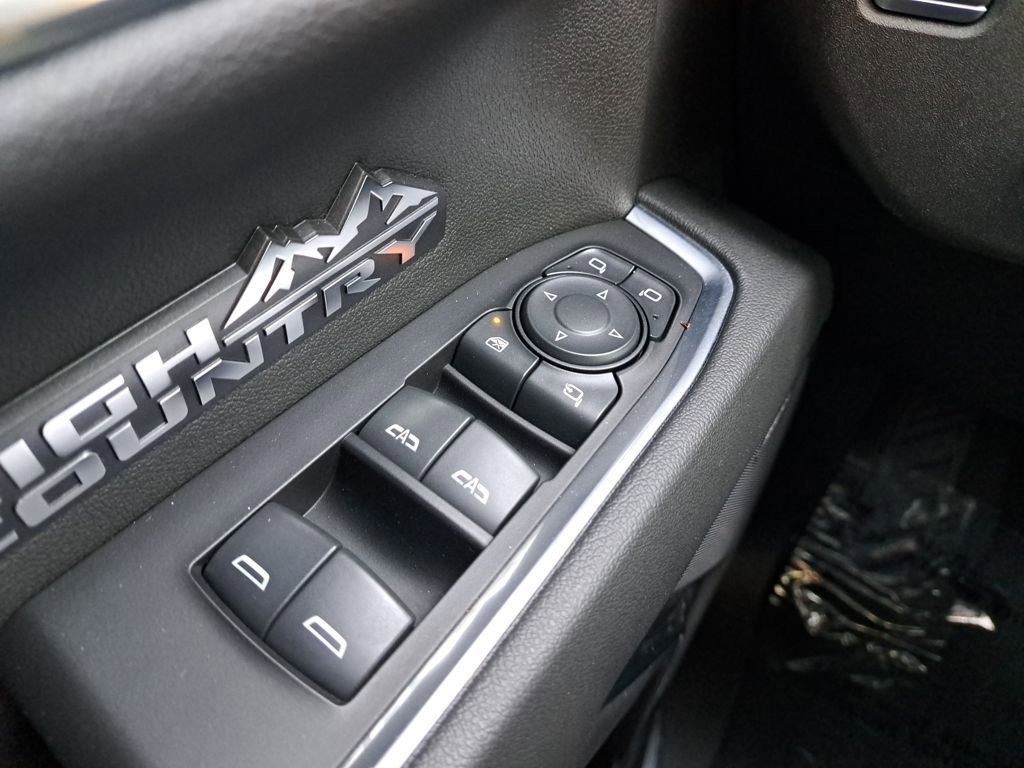 Used 2022 Chevrolet Silverado 1500 High Country w/ Z71 Off-Road Package image 31