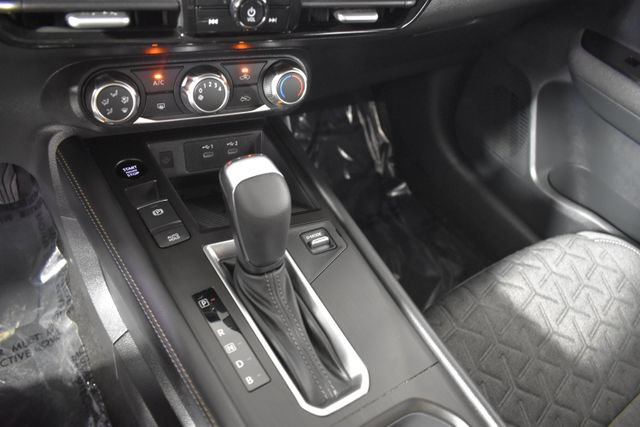 Certified 2025 Nissan Kicks SV AWD/4WD image 22