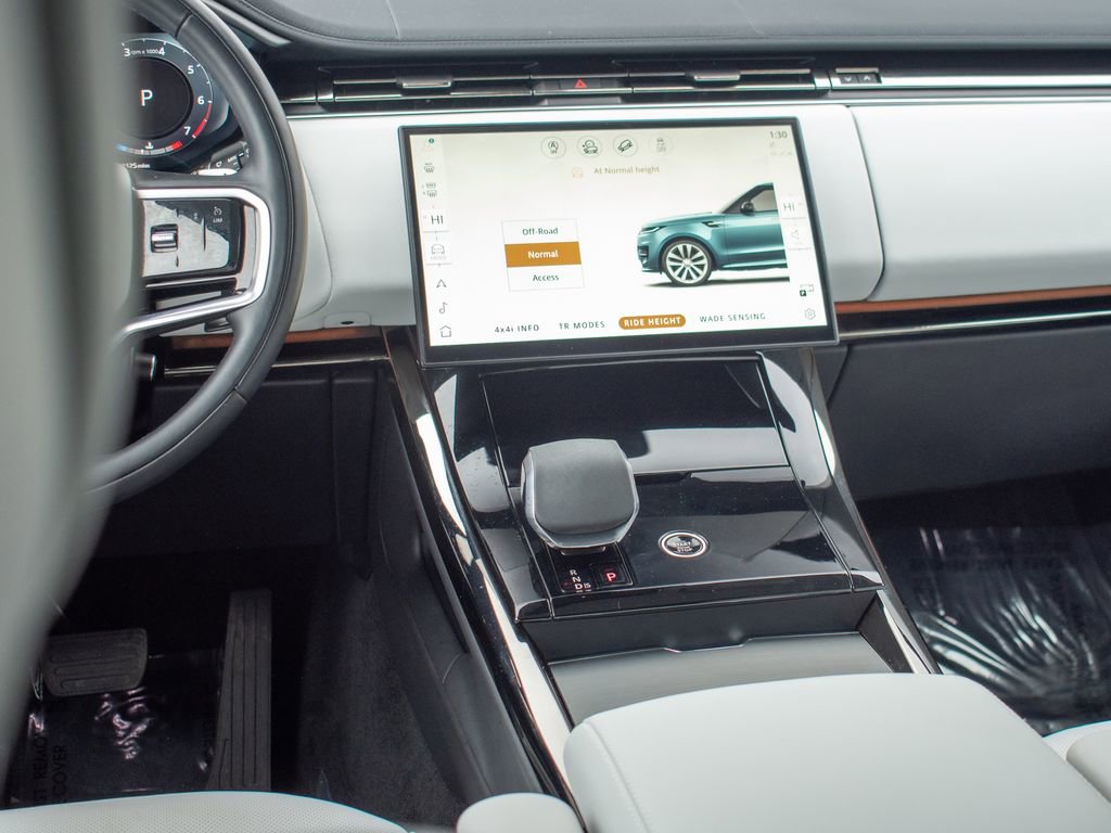 Certified 2024 Land Rover Range Rover Sport SE AWD/4WD image 21