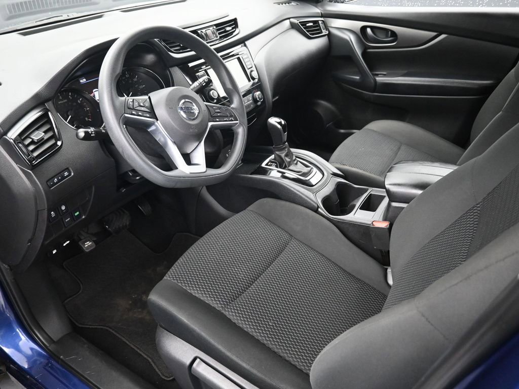 Used 2022 Nissan Rogue Sport S image 9