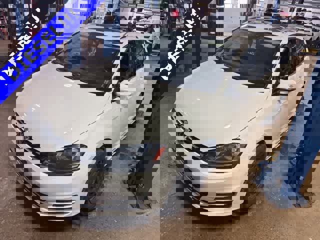 Used 2015 Volkswagen Golf TDI SEL w/ Lighting Package (SEL)