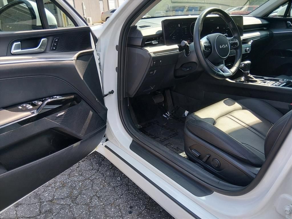 Used 2025 Kia K5 EX FWD image 13