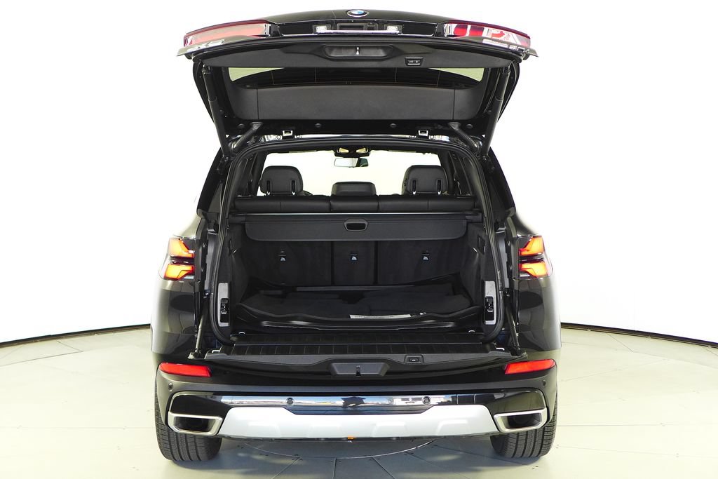 Used 2024 BMW X5 sDrive40i w/ Parking Assistance Package RWD image 10