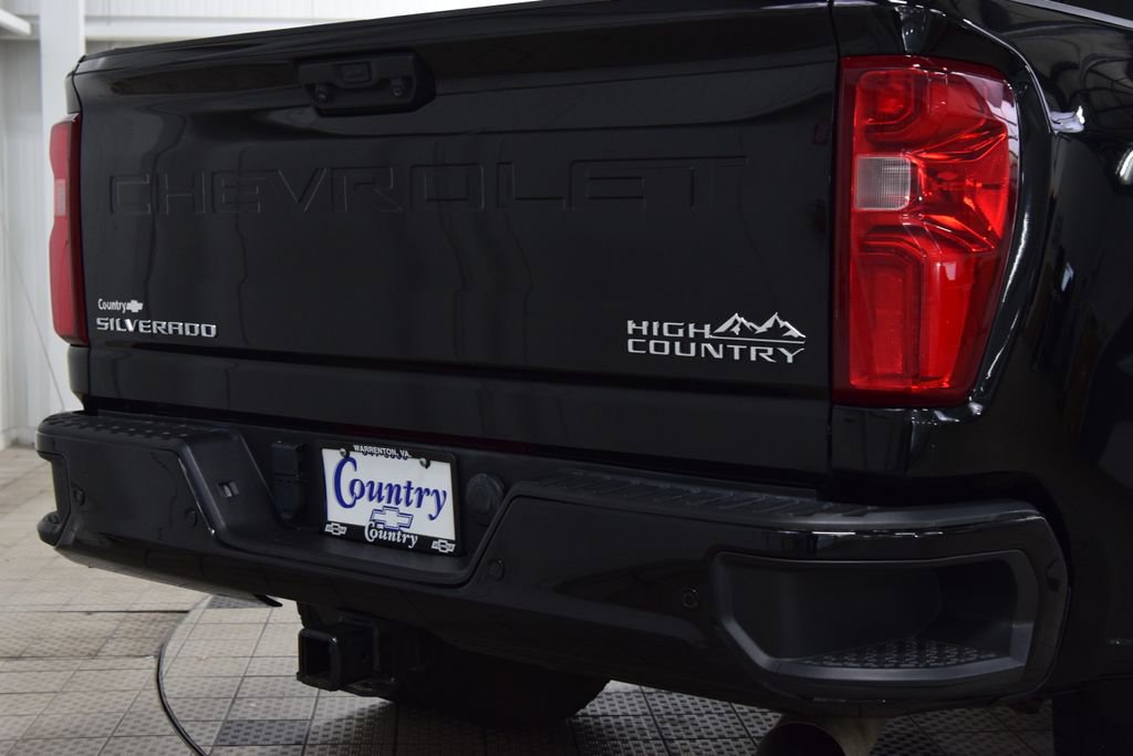 Used 2024 Chevrolet Silverado 3500 High Country w/ High Country Premium Package AWD/4WD image 23