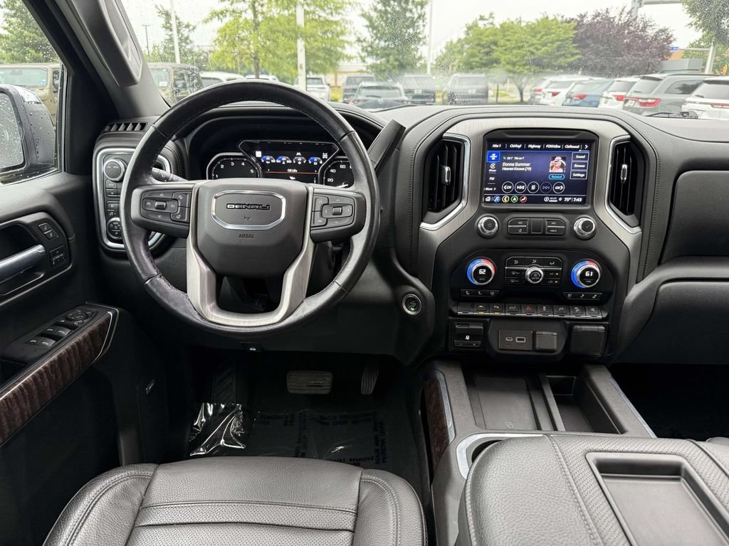 Used 2022 GMC Sierra 1500 Denali w/ Denali Premium Package AWD/4WD image 18