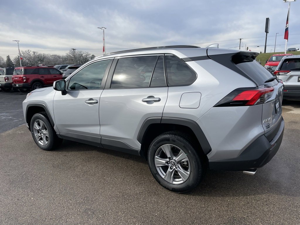 Used 2024 Toyota RAV4 XLE image 6