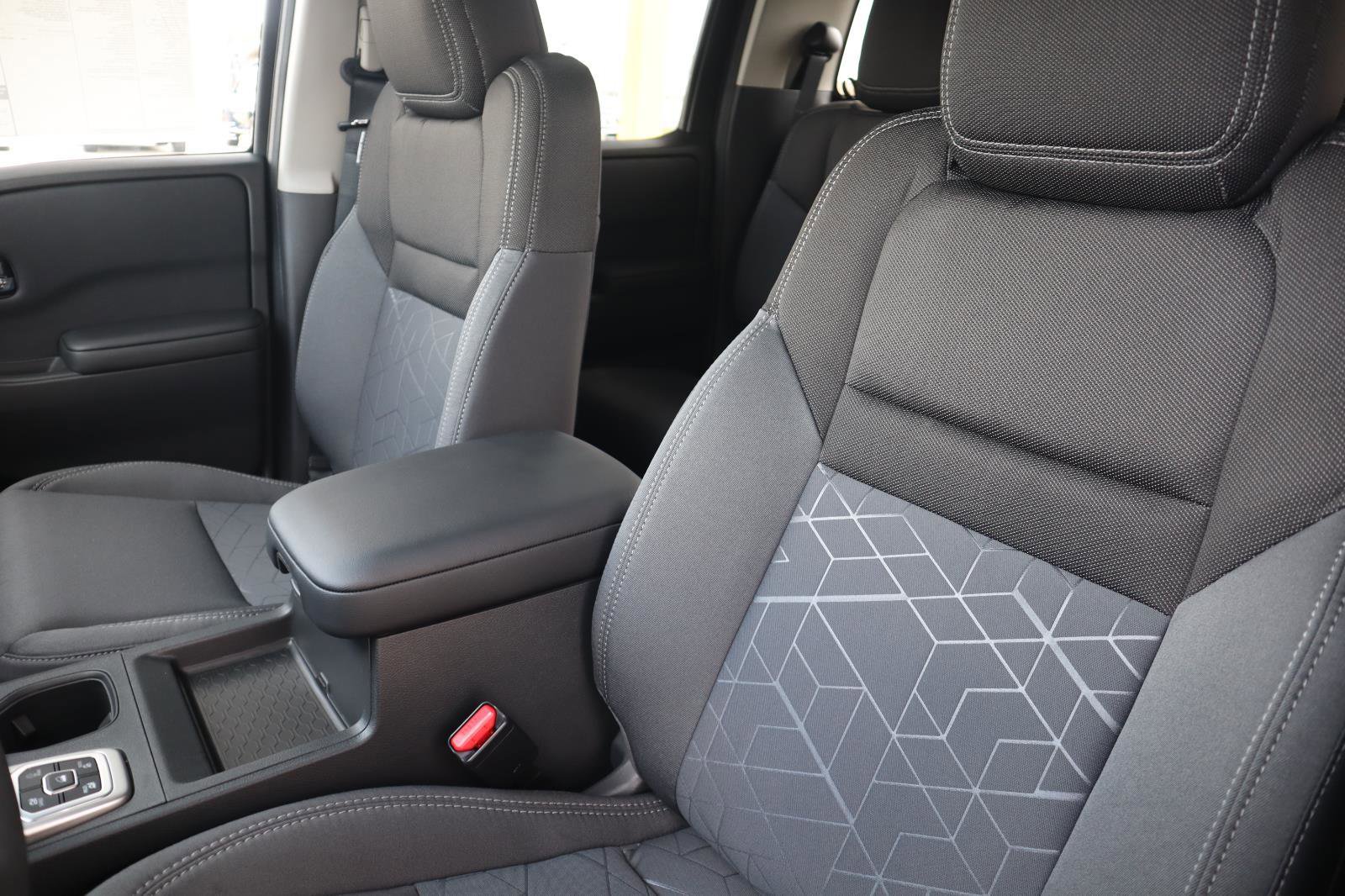 New 2026 Nissan Frontier 4x4 Crew Cab image 21