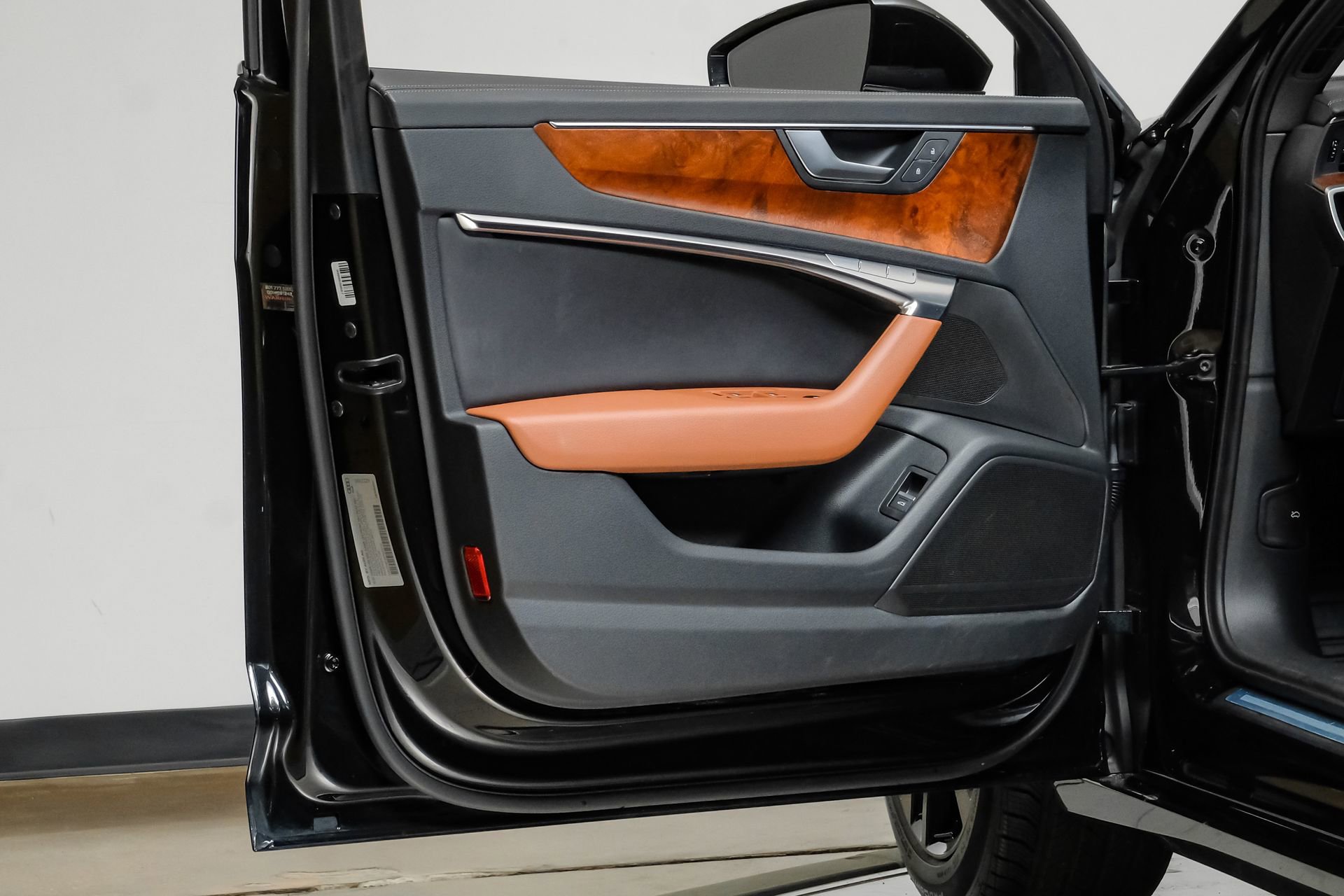 Used 2023 Audi A6 2.0T Premium w/ Convenience Package image 43