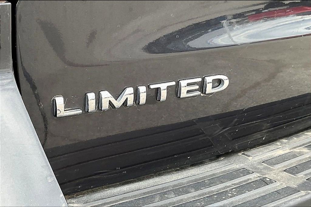 Used 2024 Ford Expedition Limited image 34