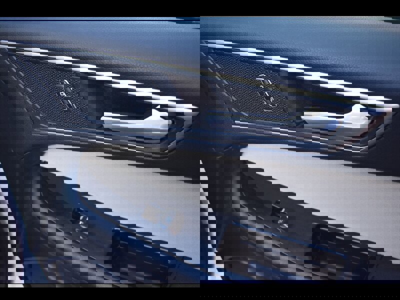 Used 2016 Ford Edge SEL image 35