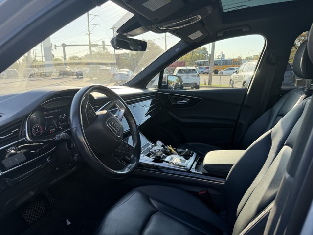 Used 2020 Audi Q7 3.0T Premium Plus w/ Premium Plus Package AWD/4WD image 5