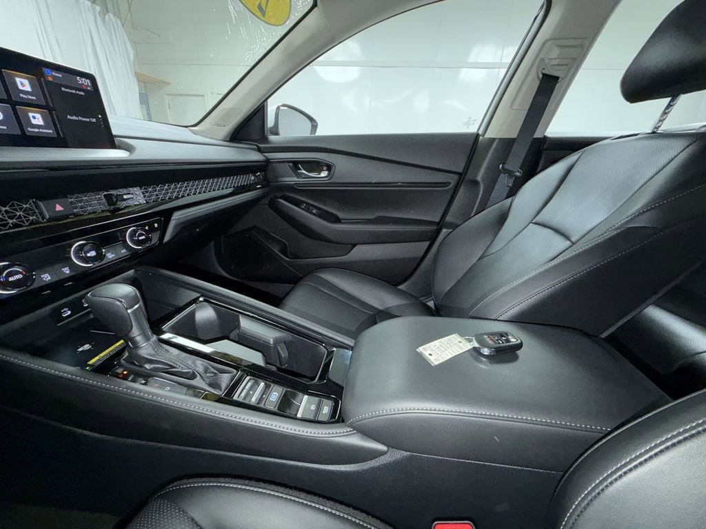 Used 2024 Honda Accord Touring image 21