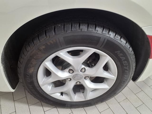 Used 2017 Chrysler Pacifica Touring-L Plus w/ Tire & Wheel Group FWD image 18