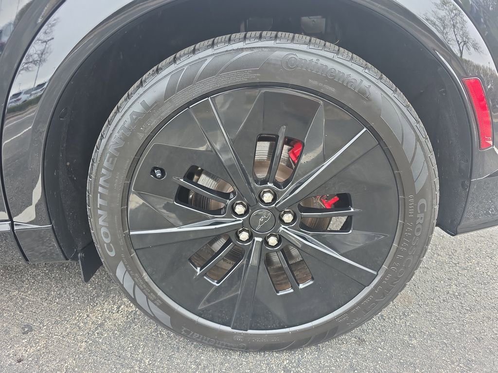 Certified 2025 Ford Mustang Mach-E GT image 14