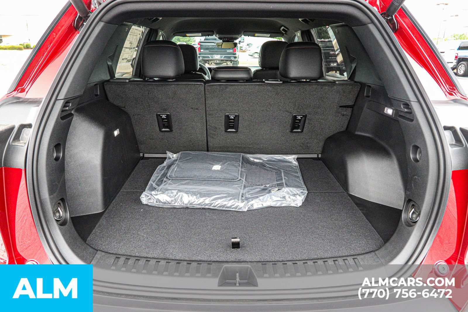 Used 2025 Chevrolet Equinox ACTIV w/ Safety and Technology Package AWD/4WD image 25