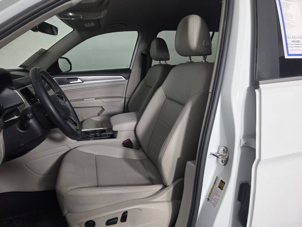 Used 2023 Volkswagen Atlas SE AWD/4WD image 10
