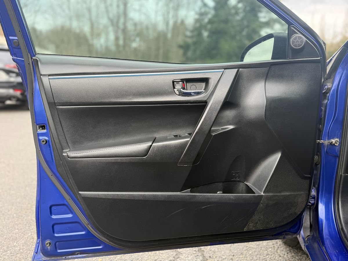 Used 2014 Toyota Corolla S FWD image 27