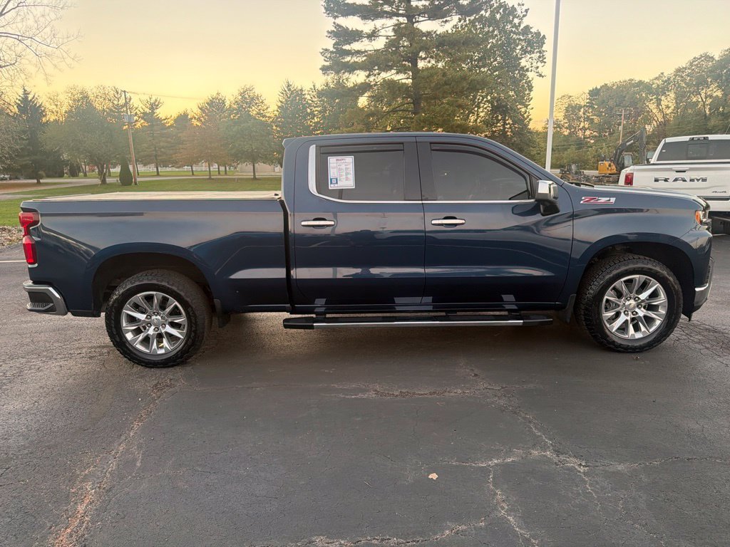 Used 2022 Chevrolet Silverado 1500 LTZ w/ LTZ Premium Package AWD/4WD image 9