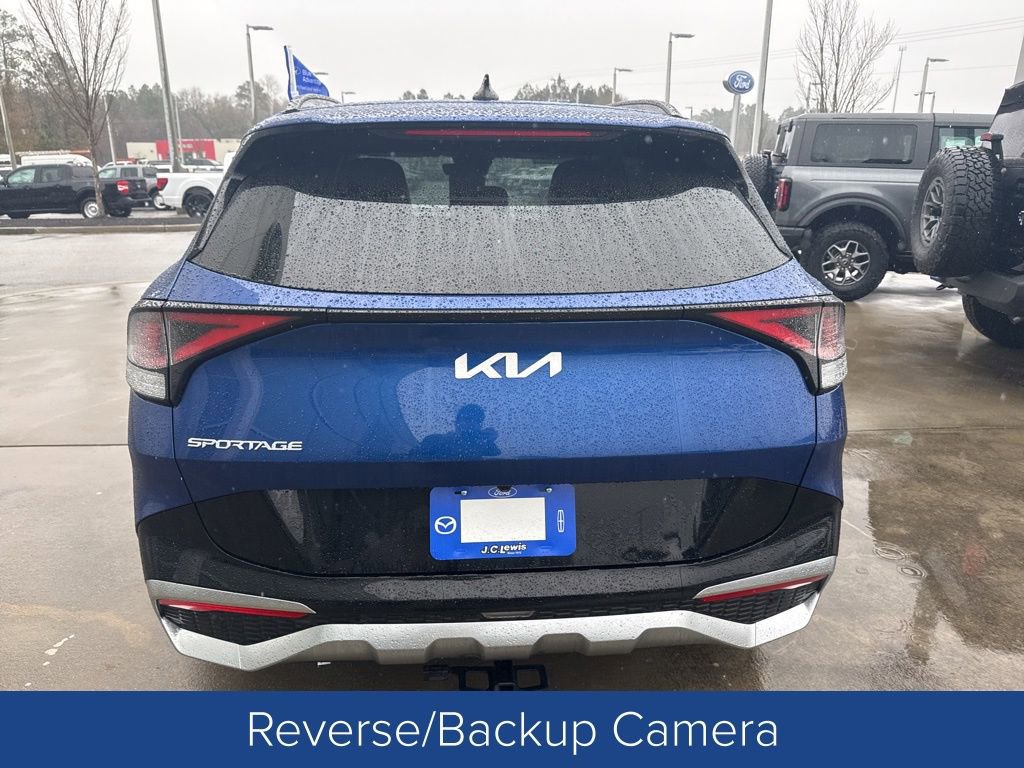 Used 2025 Kia Sportage SX image 5