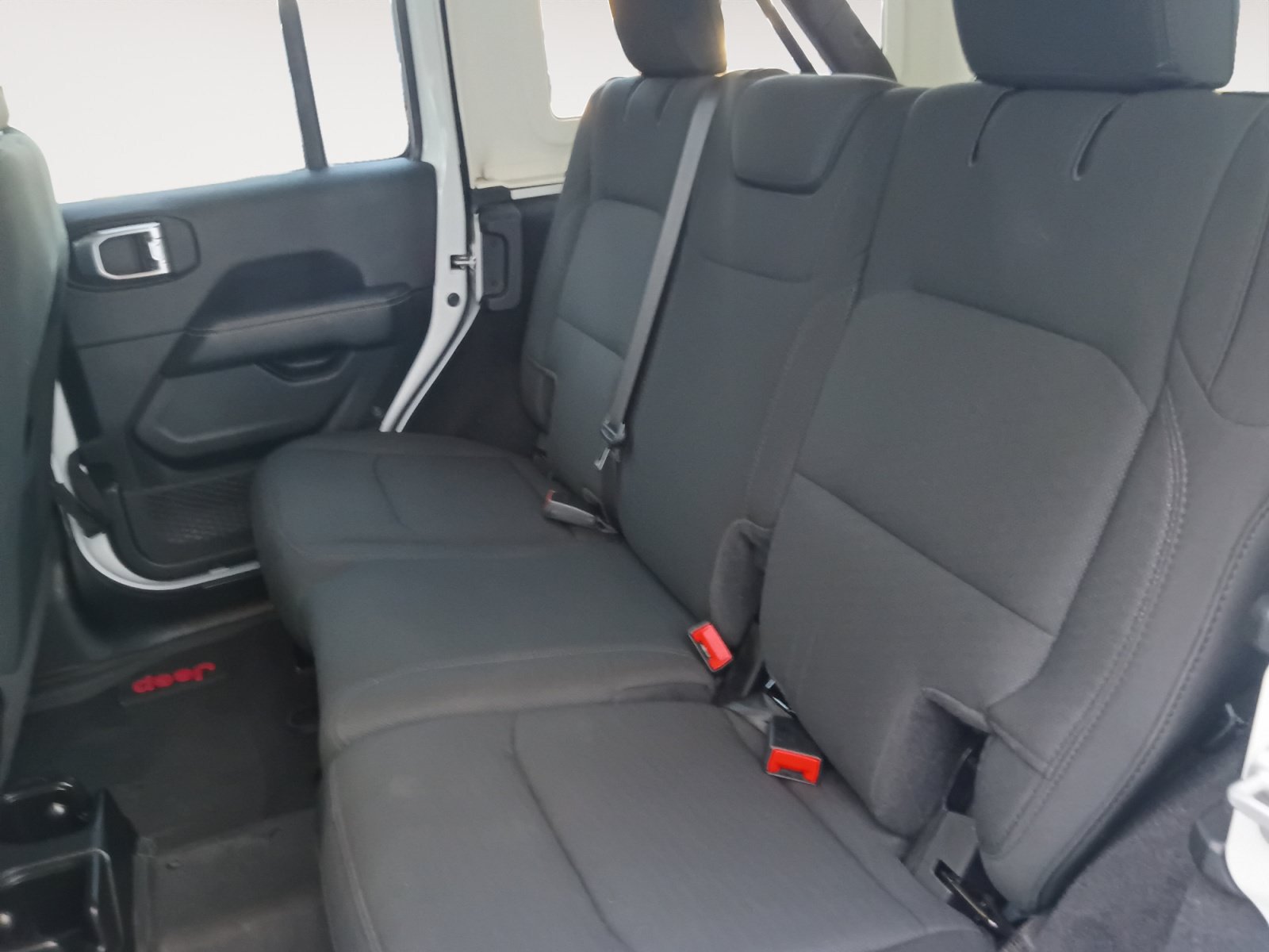 Used 2021 Jeep Wrangler Unlimited Sahara w/ Uconnect 4C Nav & Sound Group AWD/4WD image 24