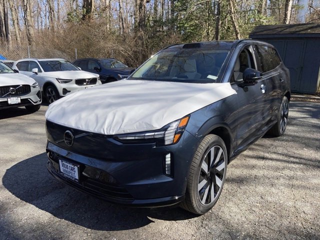 New 2025 Volvo EX90 Plus image 3