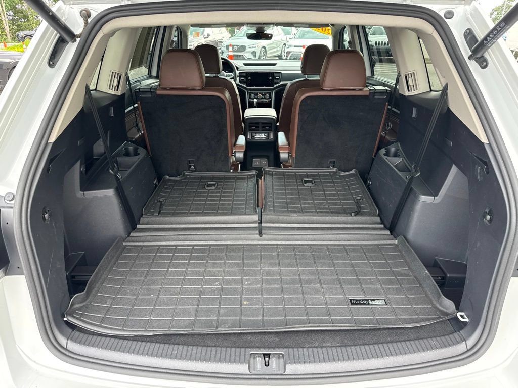 Used 2023 Volkswagen Atlas SEL R-Line AWD/4WD image 10