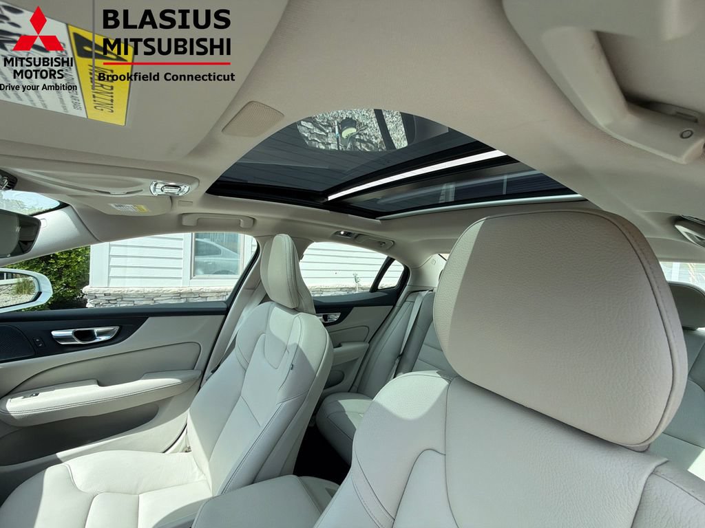 Used 2019 Volvo S60 T5 Momentum w/ Multimedia Package FWD image 41